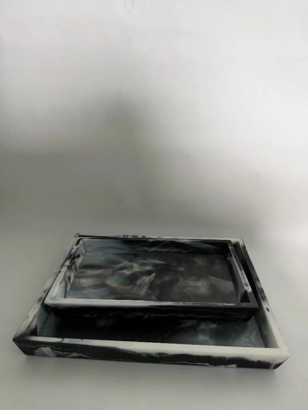 Pigeon and Poodle - Bahia Black Swirl - Designer Tray Set
